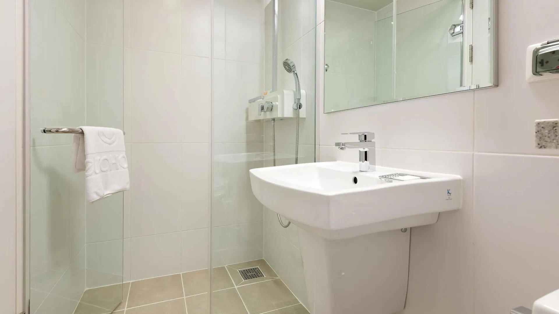 Metro Hotel Myeongdong Сеул Южная Корея