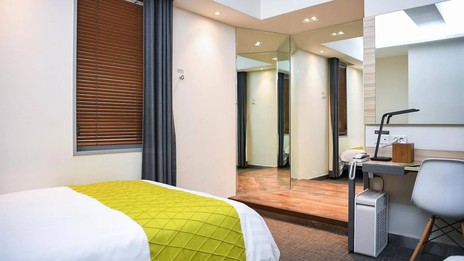 Metro Hotel Myeongdong Seoul