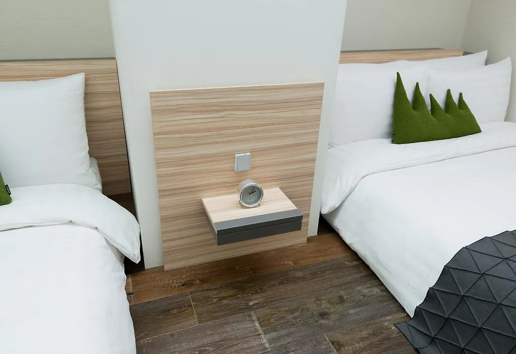 Metro Hotel Myeongdong Seoul 3*,